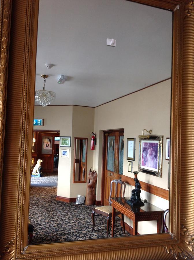 Templemore Arms Hotel Exterior foto